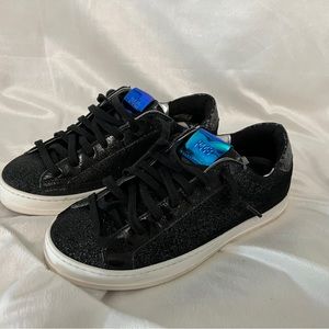 P448 John-W Black Sparkle sneakers